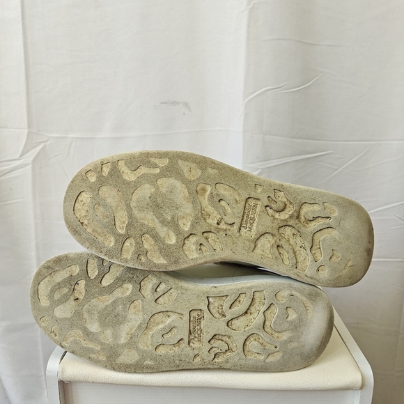 Alexander McQueen Oversized White Leather Trainers Size EU 42 US 9 E Men's - Picture 14 of 14